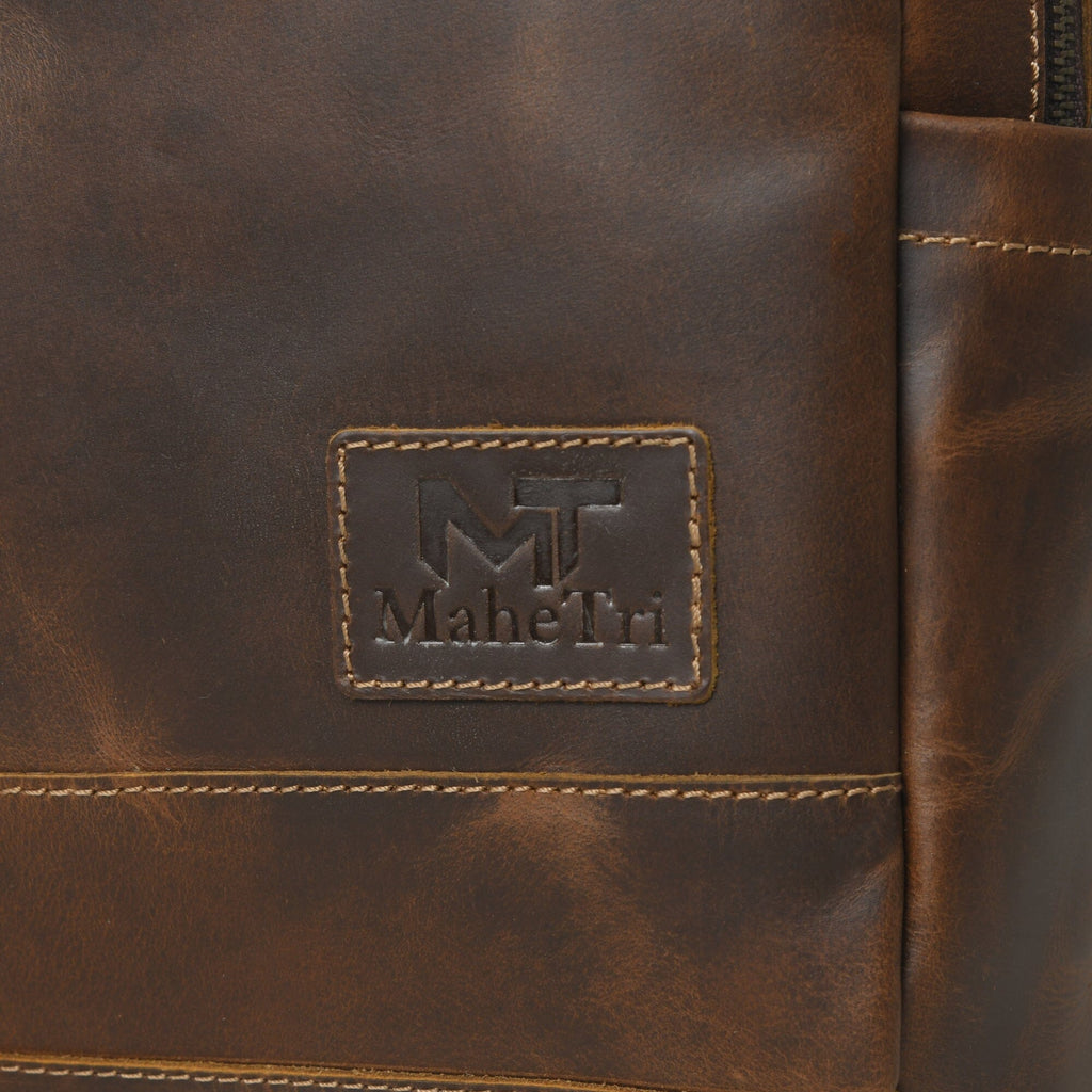 MaheTri Cambridge Unisex Buffalo Leather Backpack