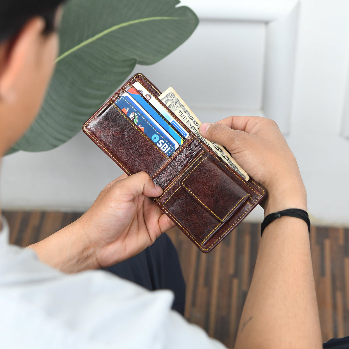 Ryan Classic Bi-Fold Wallet
