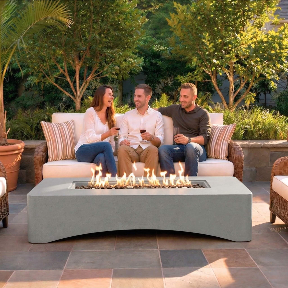 56-Inch 50K BTU Outdoor Modern Propane Fire Pit Table (SAK56830)