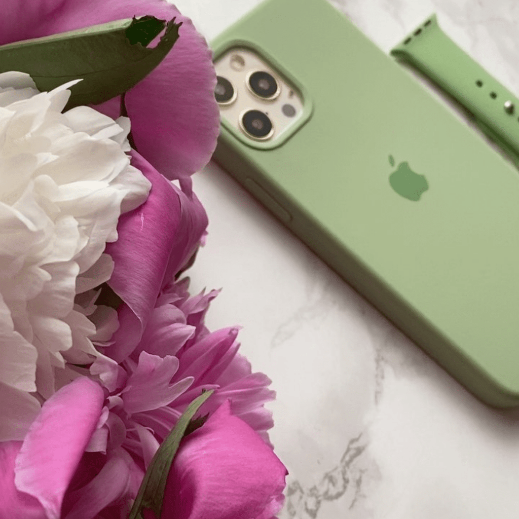 iPhone Silicone Case (Matcha Green)