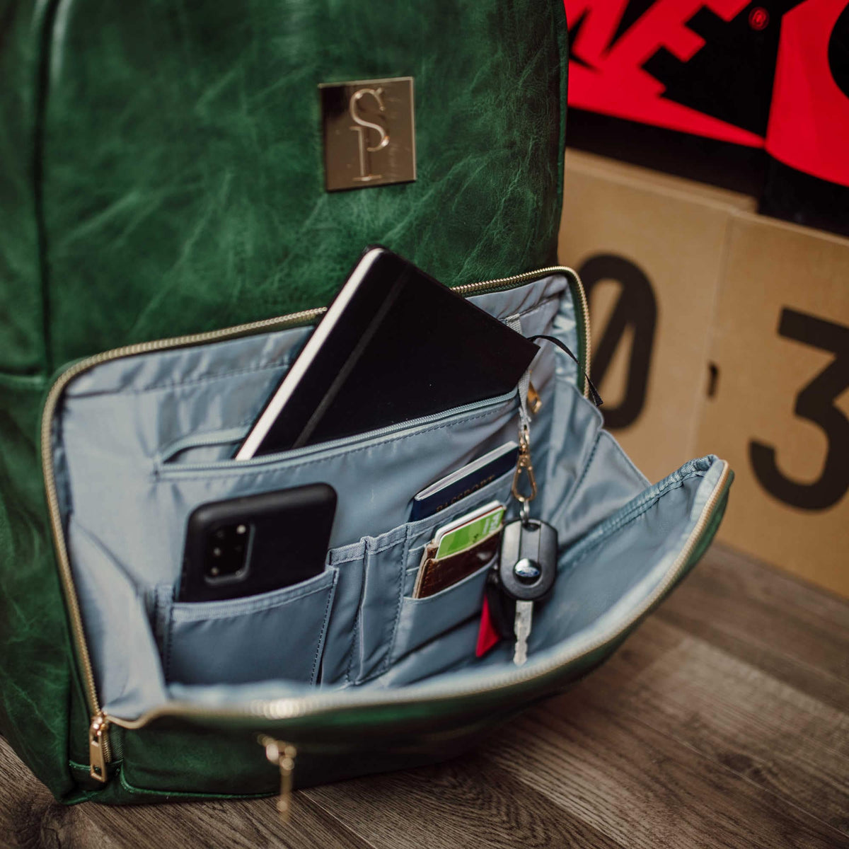 Emerald Green Leather Commuter Bag (XL Design)