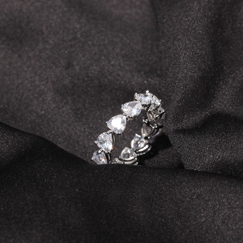 Hip-hop single-row heart-shaped zircon rings