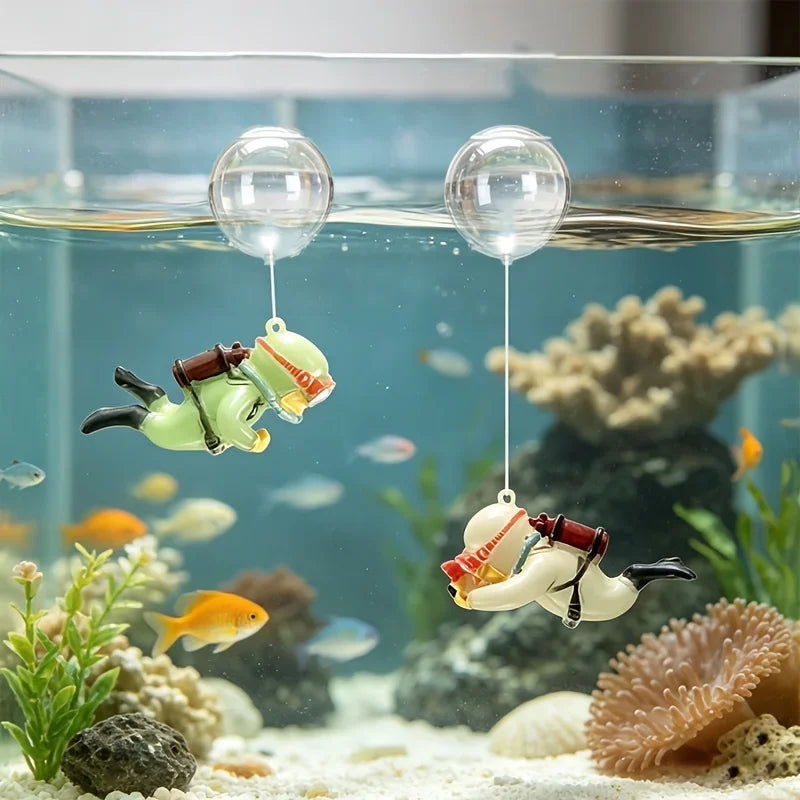 Fish Tank Decoration Resin Landscaping Small Ornaments Mini Diver Glow Aquarium Decor Floating Ball Aquarium Accessories