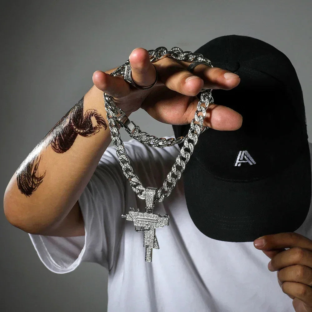 Men Hip Hop Full Rhinestone King Queen Pendants Necklaces Bling Bling Iced Out Cuban Link Chain Hiphop Necklace Men Jewelry Gift