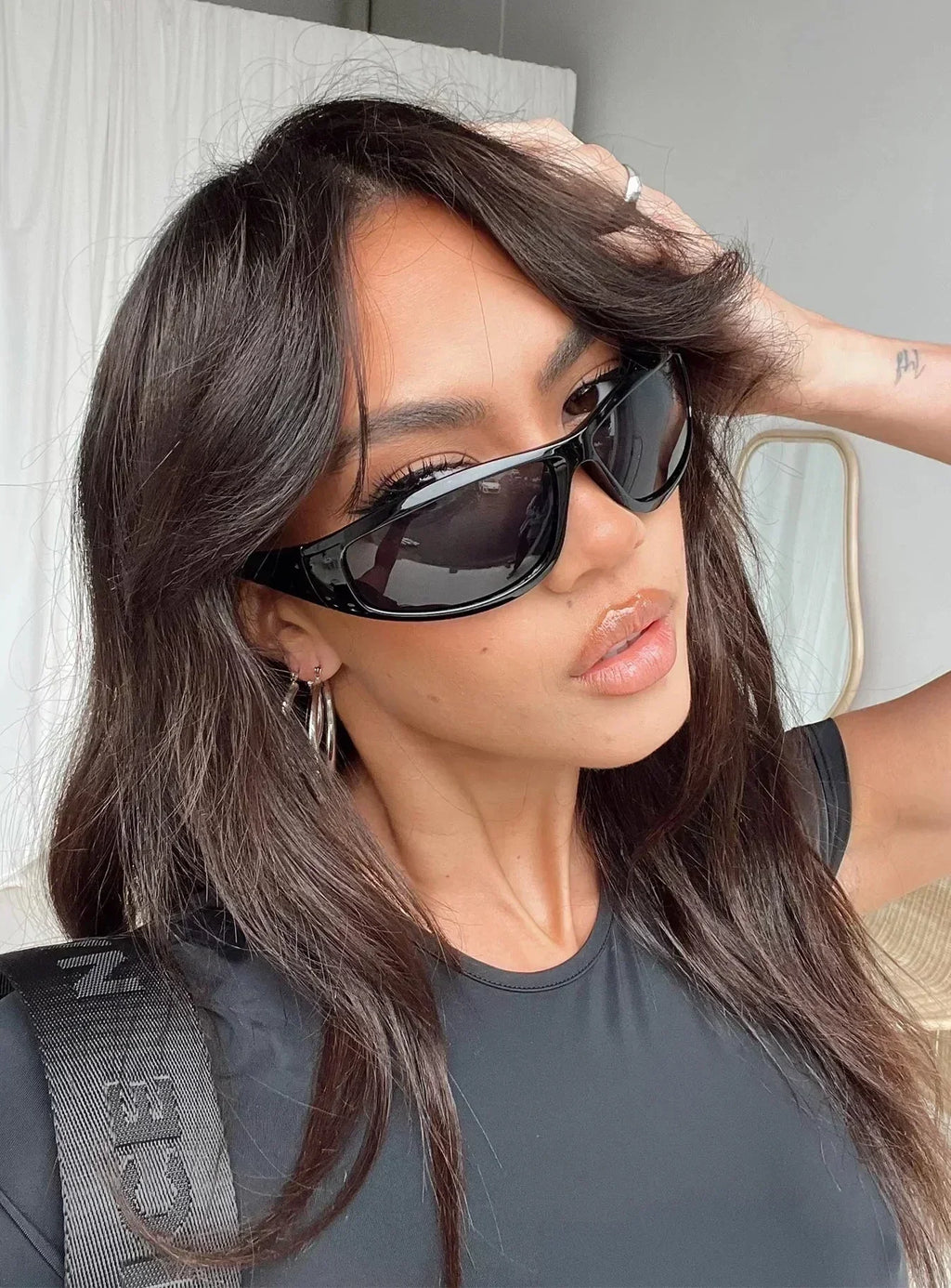 Unique Y2K Designer Luxury Sunglasses Women Rectangle Big Frame Sun Glasses For Men Outdoor UV Protection Classic 2000S Black Sh