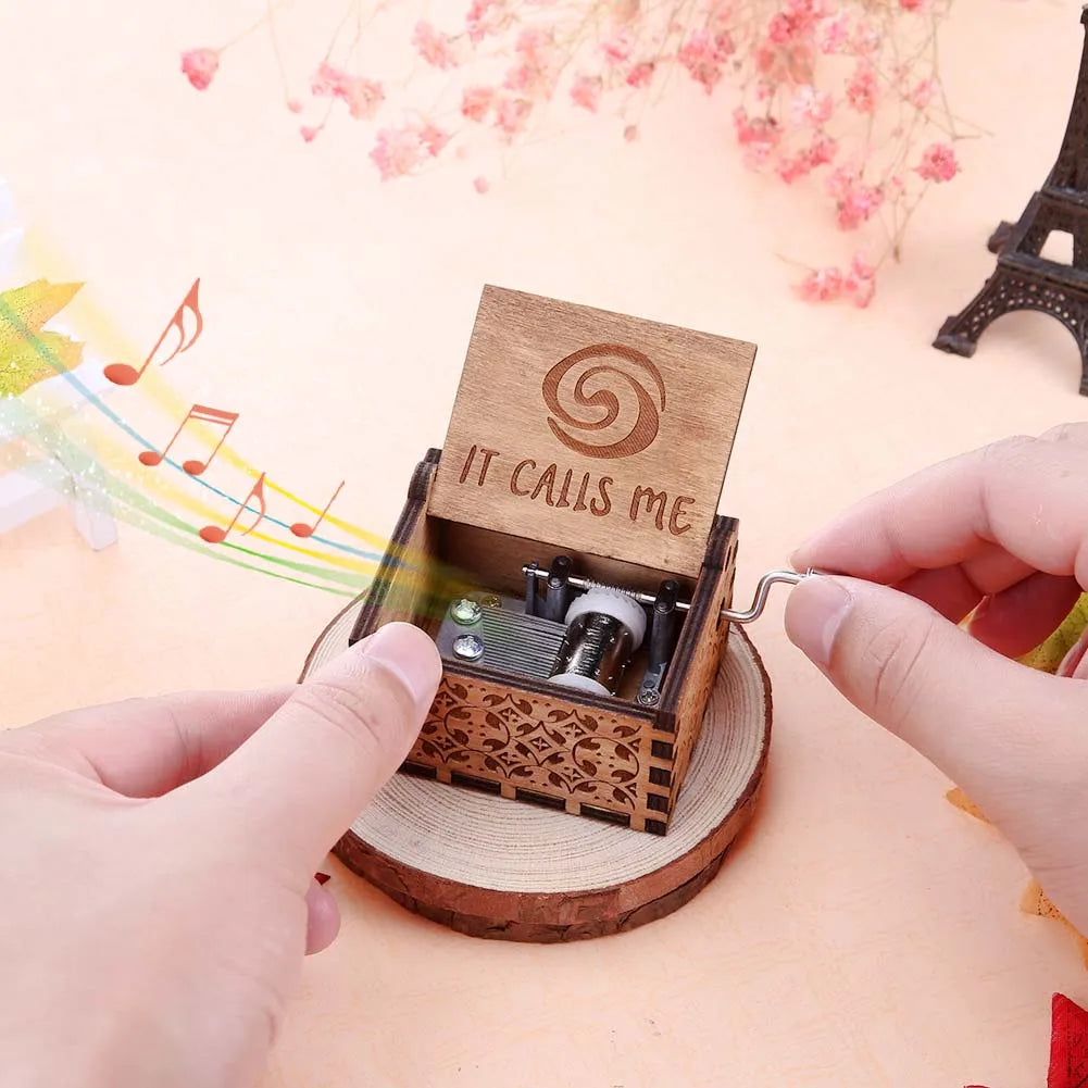 Retro Hand Crank Wooden Music Box Elegant Desktop Musical Box Kids Birthday Festival Gift Vintage Home Craft Ornament