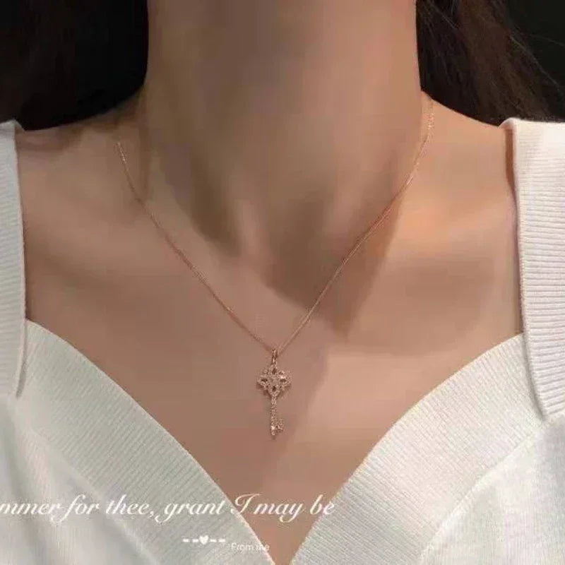 925 Sterling Silver Pave Crystal Vintage Key Pendant 14k Gold Plating Necklace Women Light Luxury Temperament Dress Jewelry