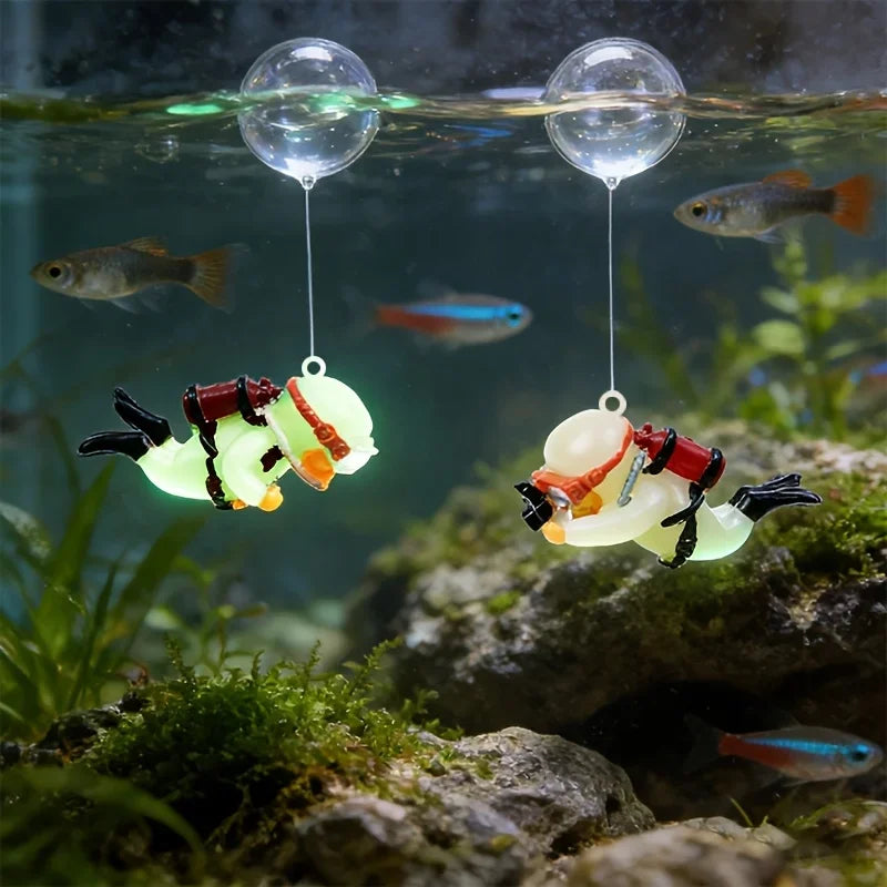 Fish Tank Decoration Resin Landscaping Small Ornaments Mini Diver Glow Aquarium Decor Floating Ball Aquarium Accessories