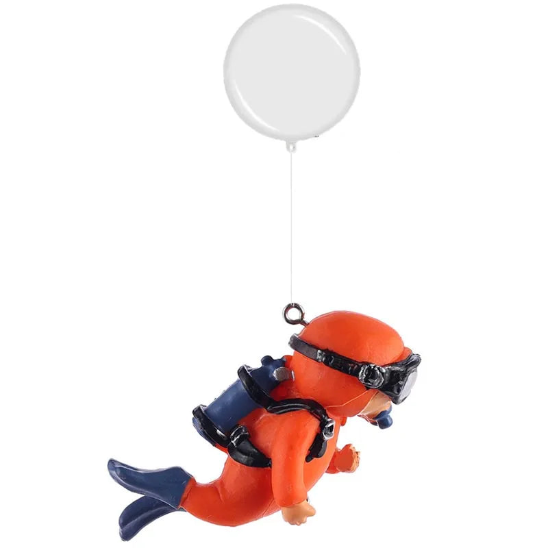Fish Tank Decoration Resin Landscaping Small Ornaments Mini Diver Glow Aquarium Decor Floating Ball Aquarium Accessories