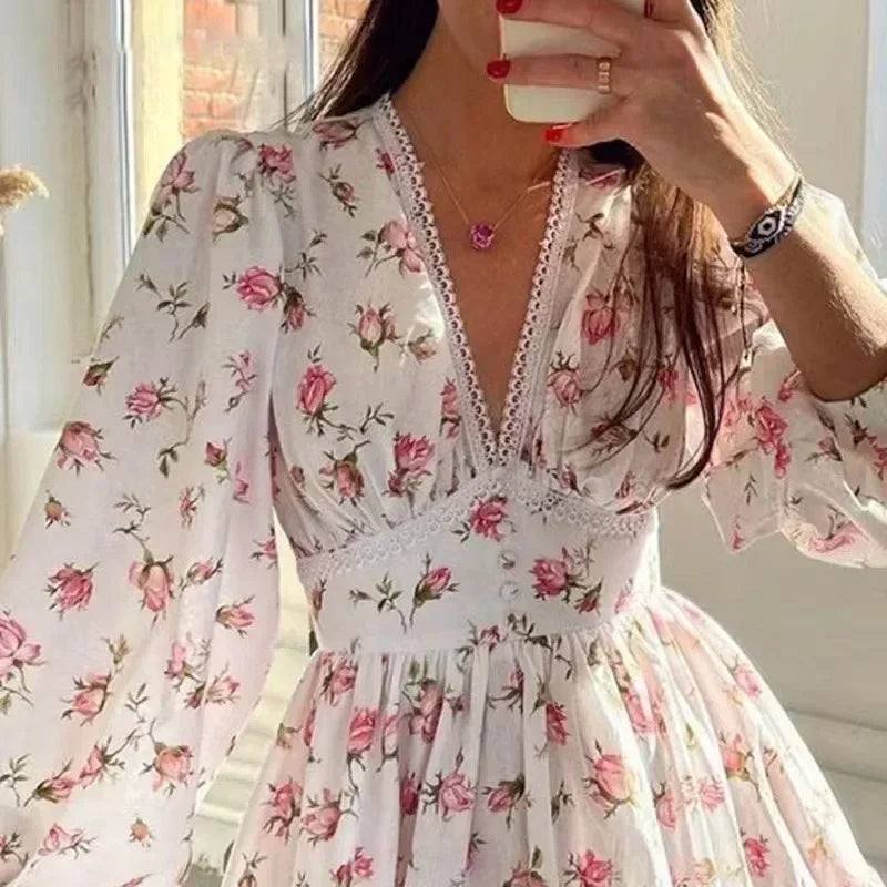 Spring Women's New Temperament Sweet Fashion Print Sexy V-neck Lace Lantern Sleeves High Waist Short A-line Dress