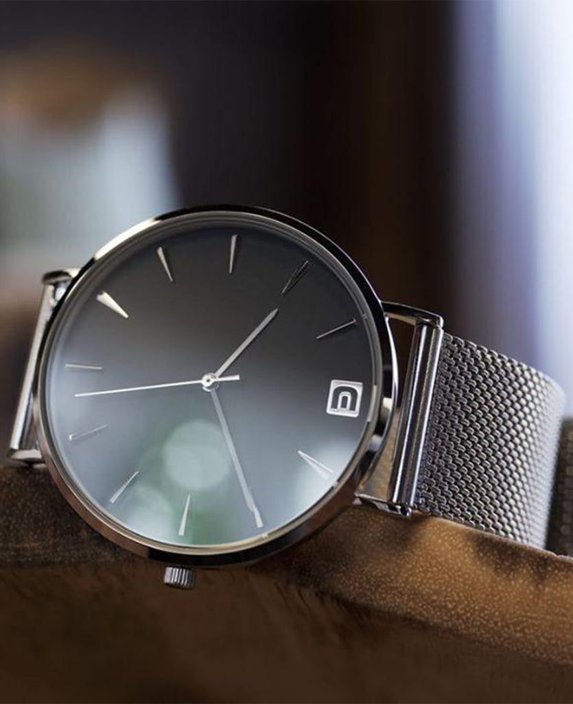 Voyager (Silver/Black) Watch