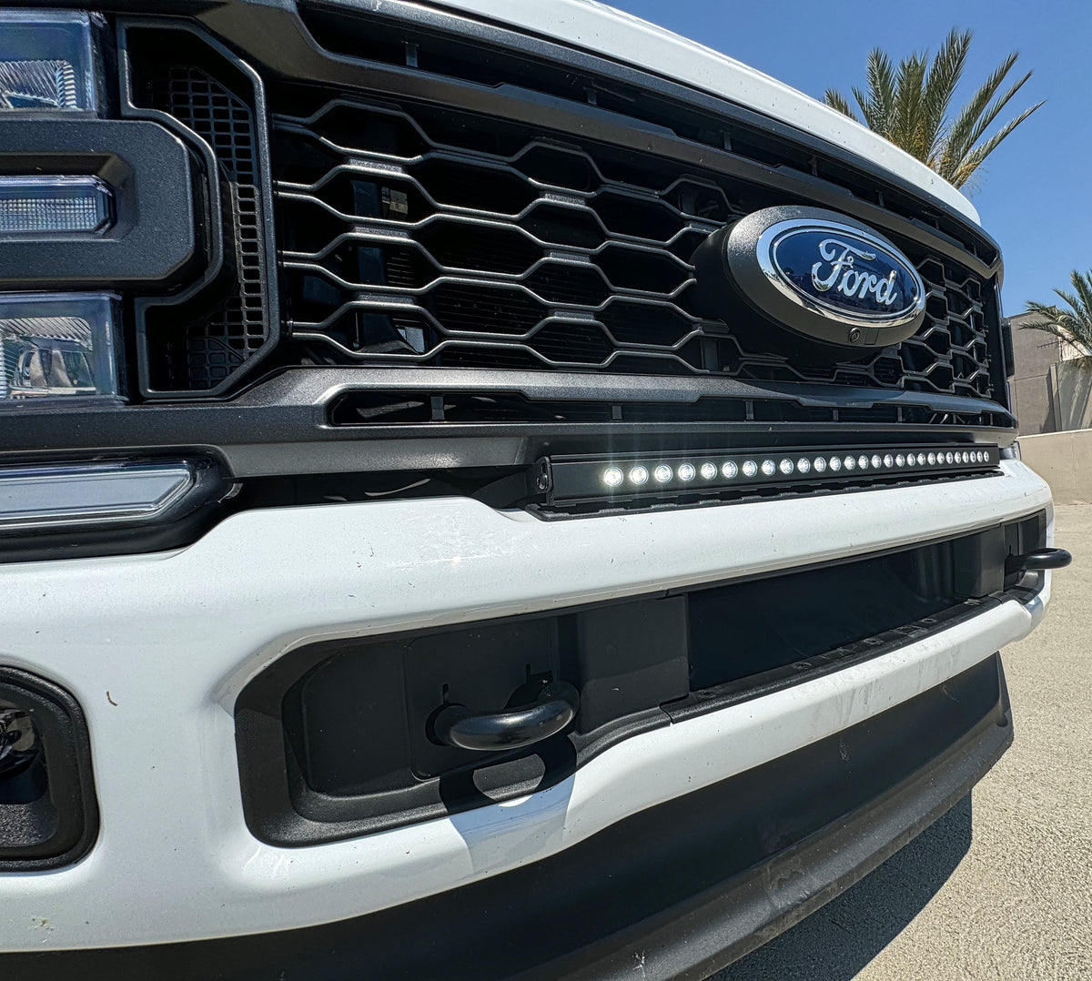 2023+ Ford Super Duty F250/350/450 30in Light Bar -  Slim