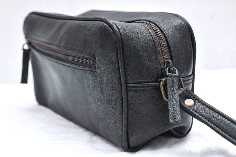 The Single Section Toiletry- Black